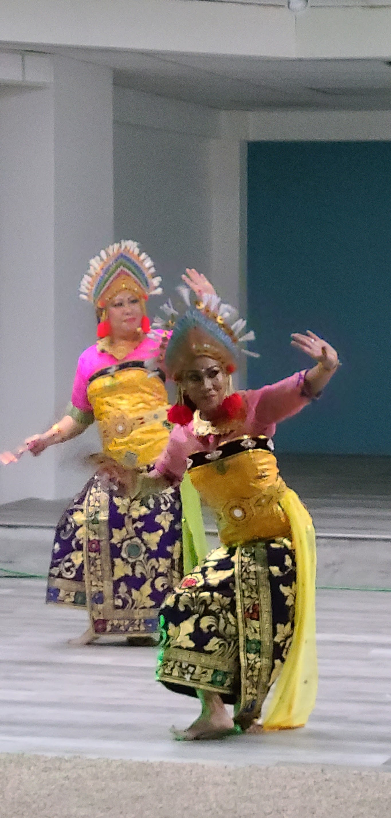 Balinese dancing at Pongo Awards